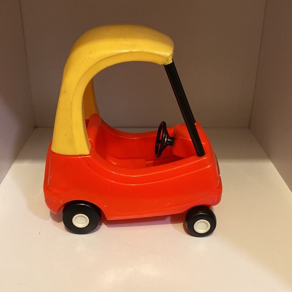 Vintage little tikes mini cozy coupe - Picture 4 of 5
